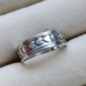 Vintage Engraved Heart Silver Band Ring